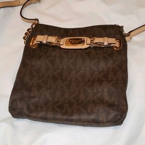 Micheal Kors signature jet set